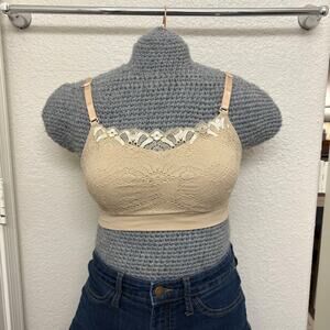 Goobie Beige Lace Wireless Slip On Bralette One Size